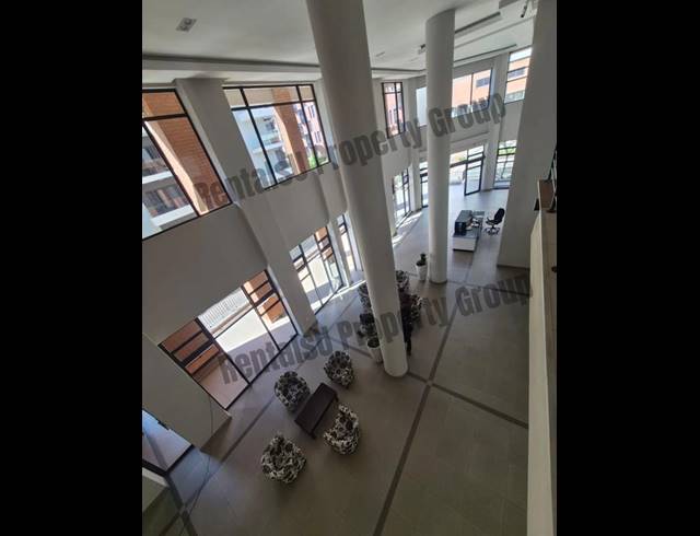 1 BEDROOM APARTMENT FOR SALE IN UMHLANGA RIDGE